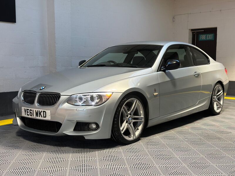 BMW 3 SERIES