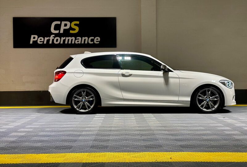 View BMW 1 SERIES 3.0 M135i Auto Euro 5 (s/s) 3dr