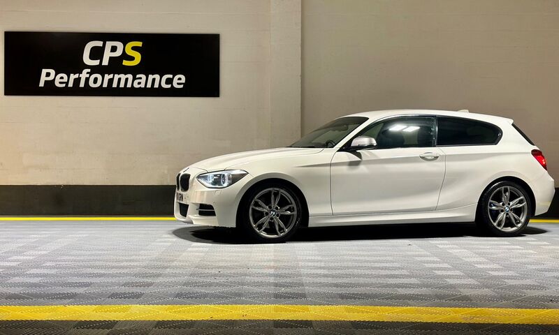 View BMW 1 SERIES 3.0 M135i Auto Euro 5 (s/s) 3dr