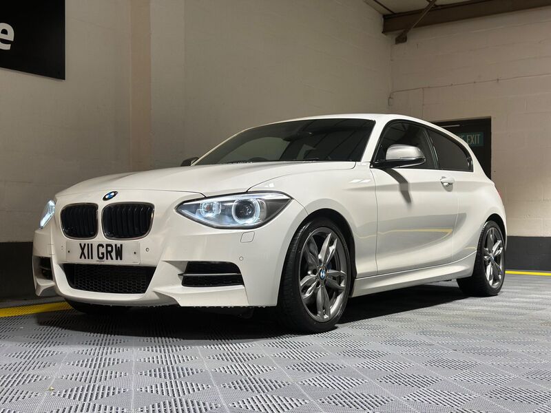 BMW 1 SERIES