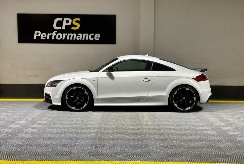 View AUDI TT 2.0 TDI Black Edition S Tronic quattro Euro 5 3dr