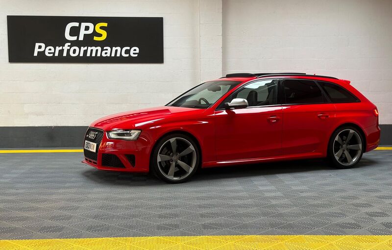 View AUDI RS4 4.2 FSI V8 S Tronic quattro Euro 5 5dr