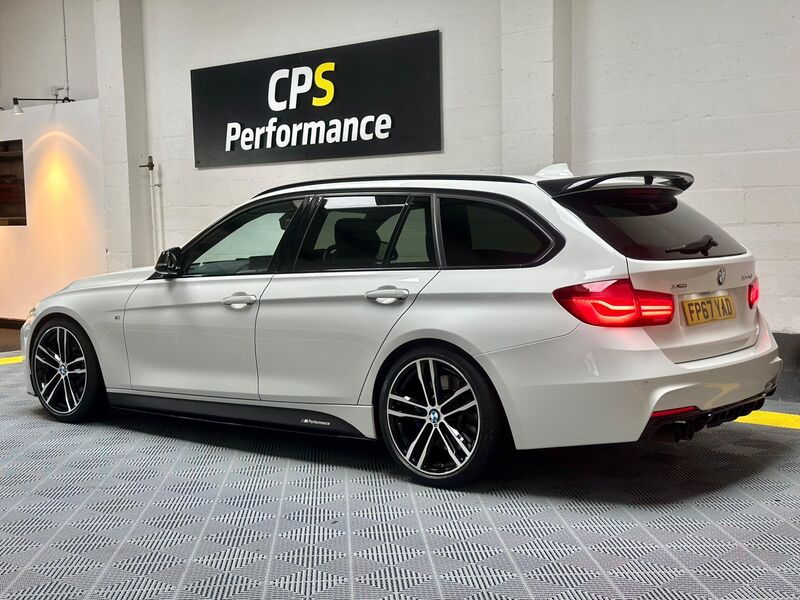 View BMW 3 SERIES 3.0 330d M Sport Shadow Edition Touring Auto xDrive Euro 6 (s/s) 5dr
