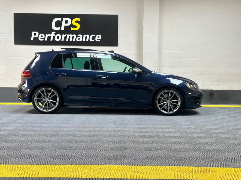 View VOLKSWAGEN GOLF 2.0 TSI BlueMotion Tech R DSG 4Motion Euro 6 (s/s) 5dr