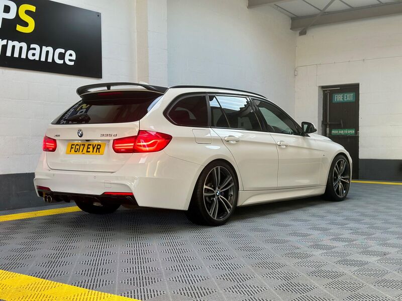 BMW 3 SERIES