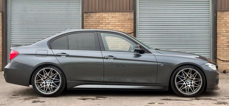 BMW 3 SERIES