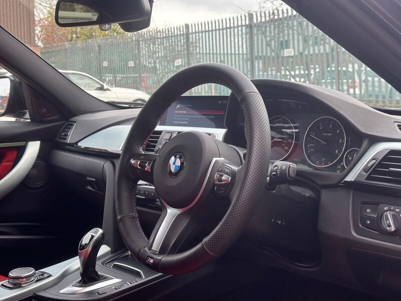BMW 3 SERIES