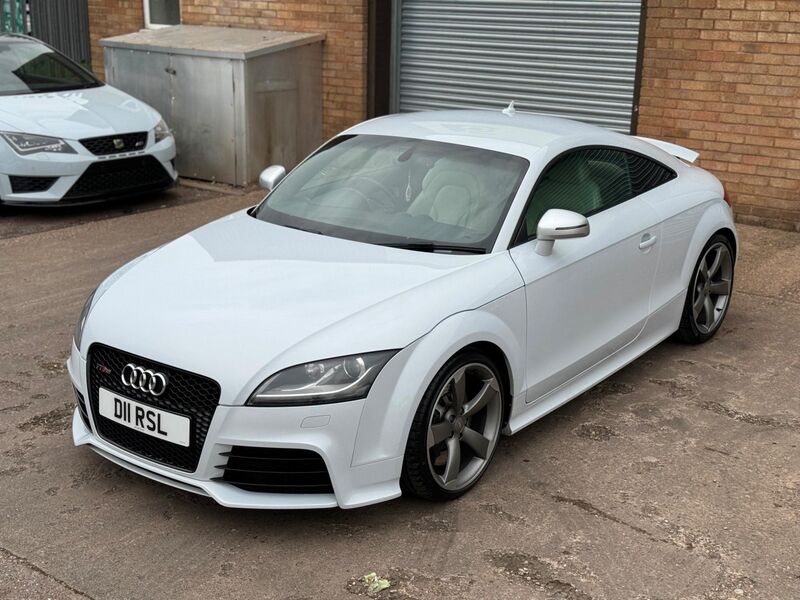 View AUDI TT RS 2.5 TFSI S Tronic quattro Euro 5 3dr