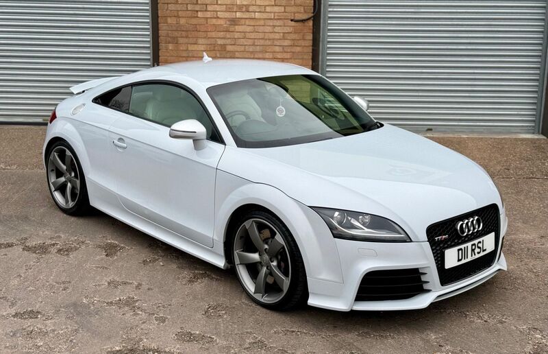 View AUDI TT RS 2.5 TFSI S Tronic quattro Euro 5 3dr