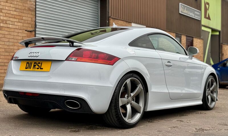 AUDI TT RS