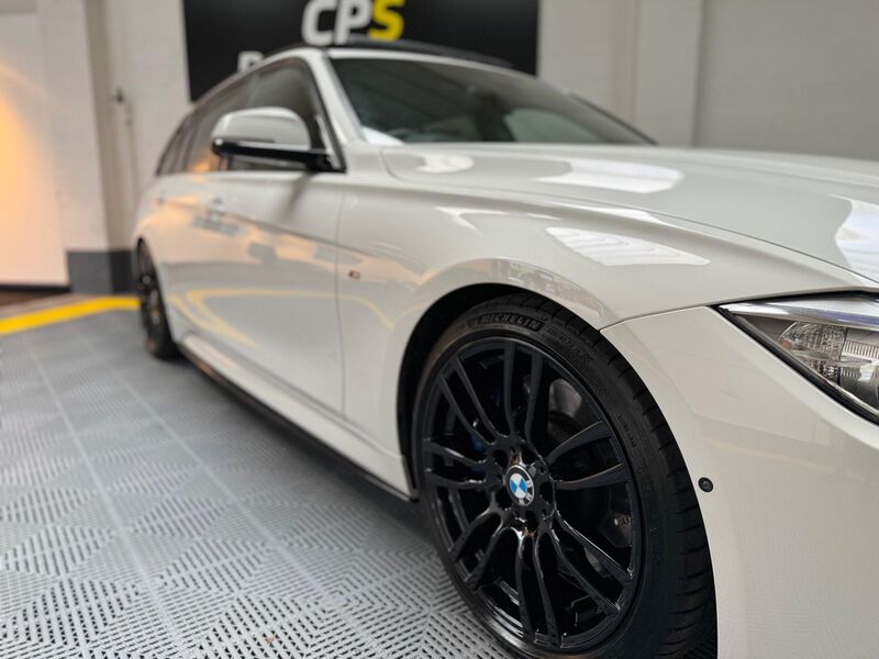 BMW 3 SERIES