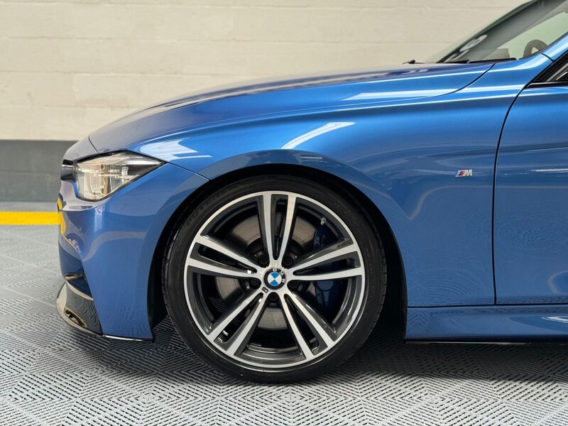 BMW 3 SERIES