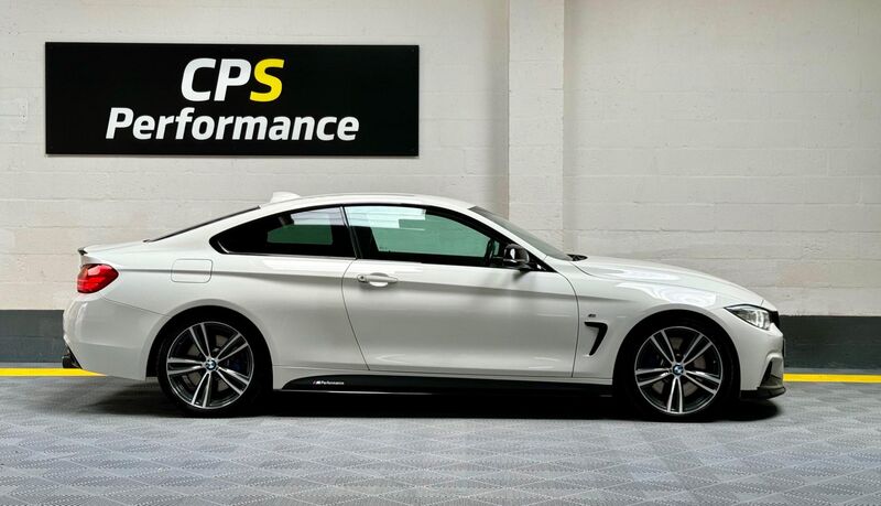 BMW 4 SERIES
