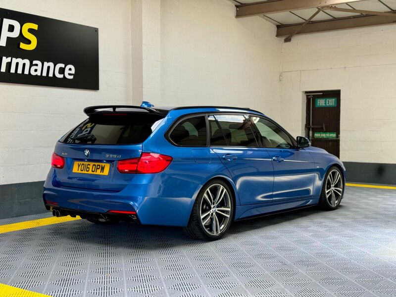 BMW 3 SERIES