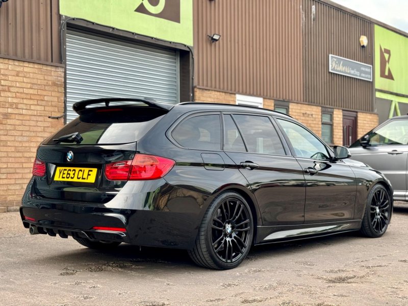 BMW 3 SERIES