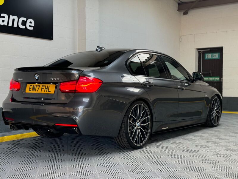 BMW 3 SERIES