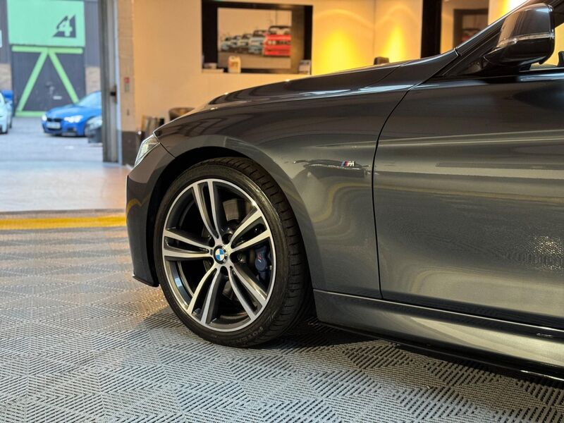 BMW 3 SERIES