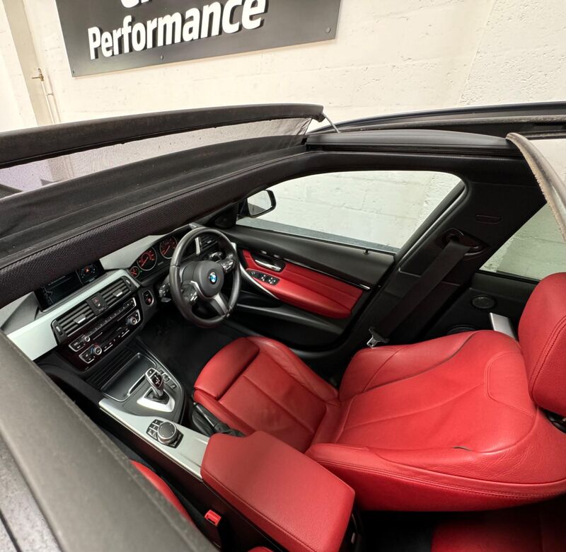 BMW 3 SERIES