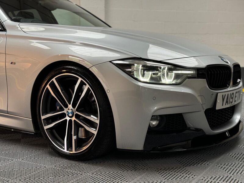 BMW 3 SERIES