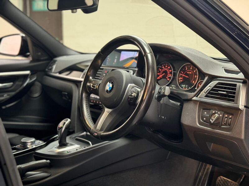 BMW 3 SERIES