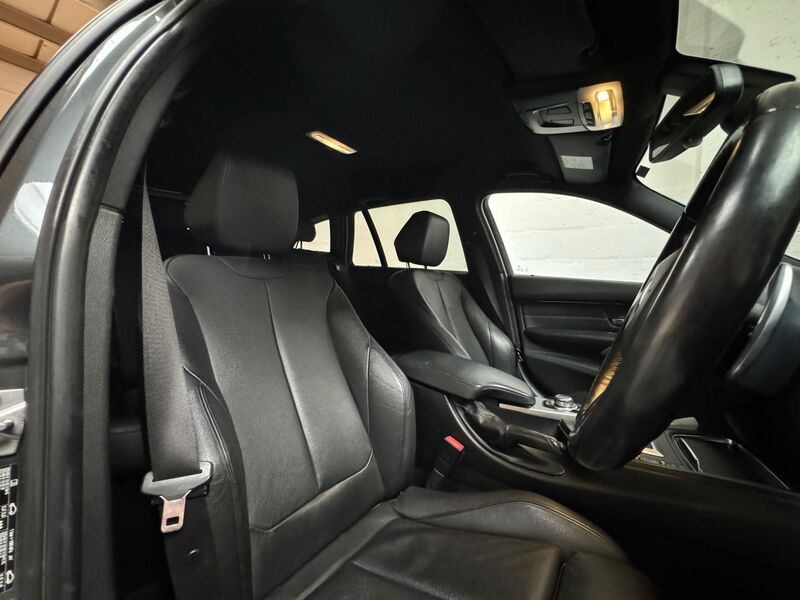BMW 3 SERIES
