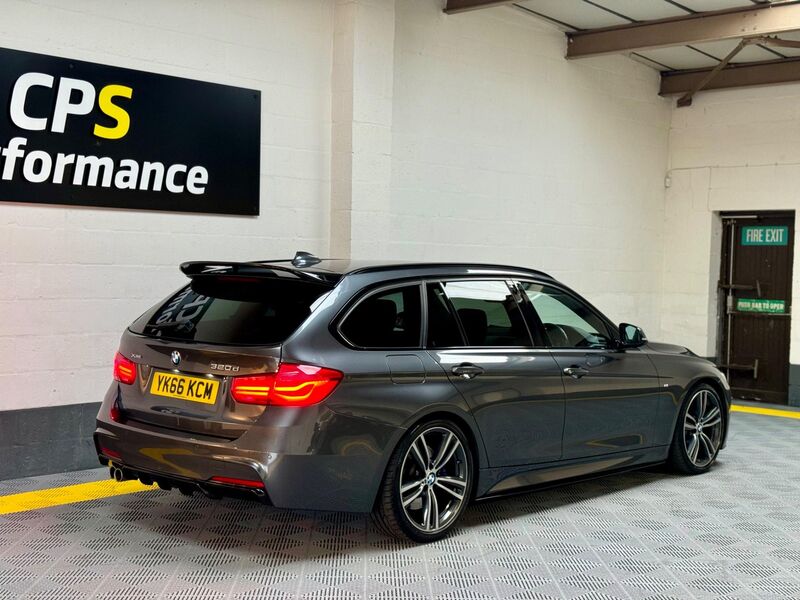 BMW 3 SERIES