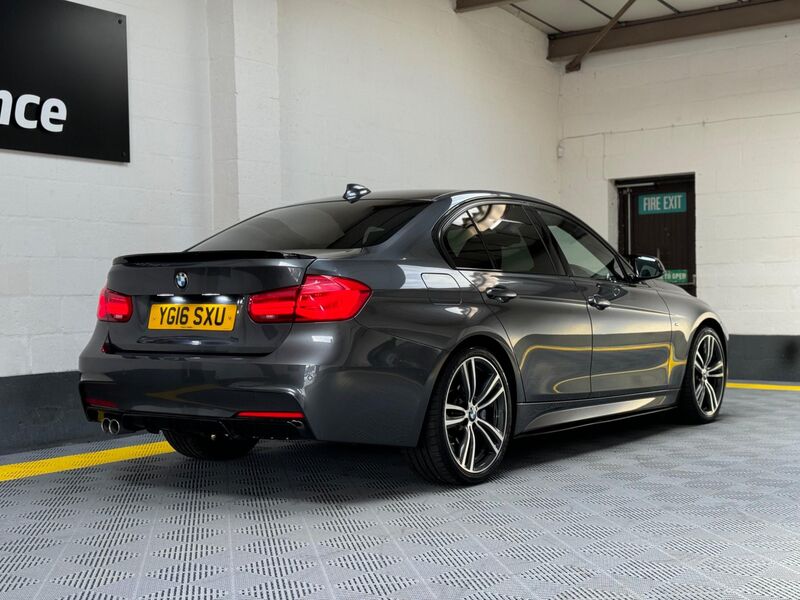 BMW 3 SERIES