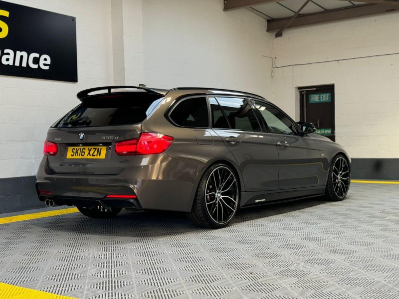 BMW 3 SERIES