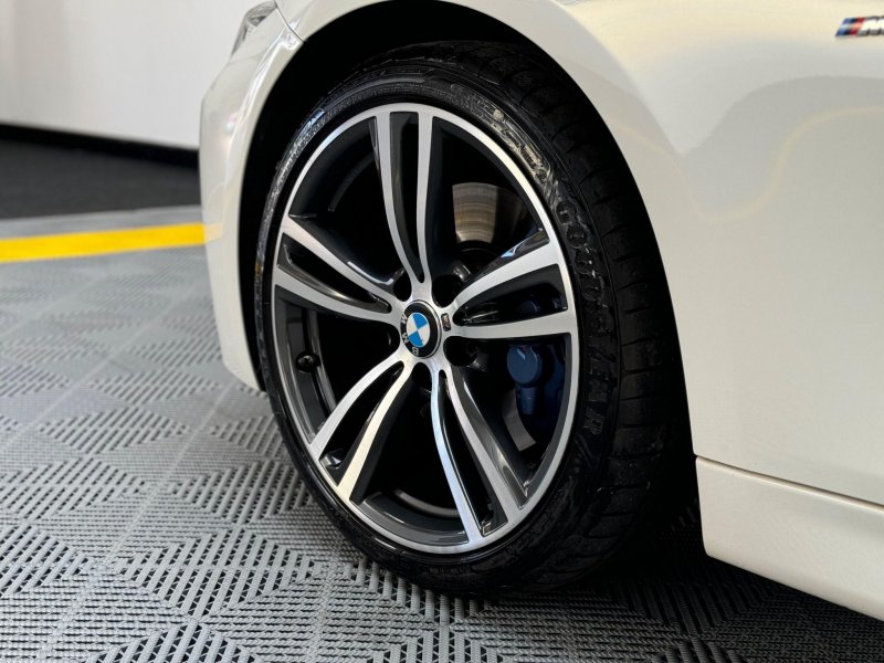 View BMW 3 SERIES 2.0 318d M Sport Touring Auto Euro 6 (s/s) 5dr