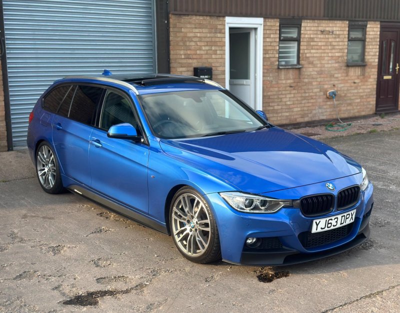 BMW 3 SERIES