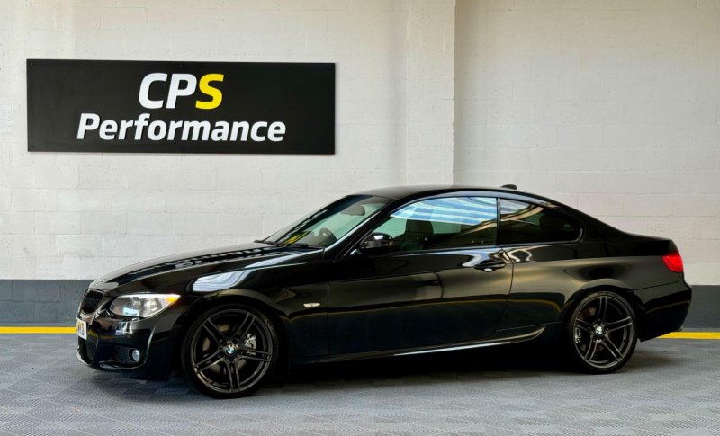 View BMW 3 SERIES 3.0 330d M Sport Steptronic Euro 5 2dr
