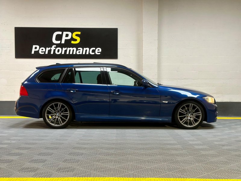 View BMW 3 SERIES 2.0 320d Sport Plus Edition Touring Euro 5 (s/s) 5dr