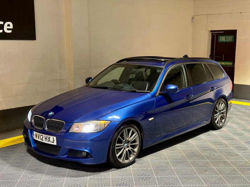 BMW 3 SERIES