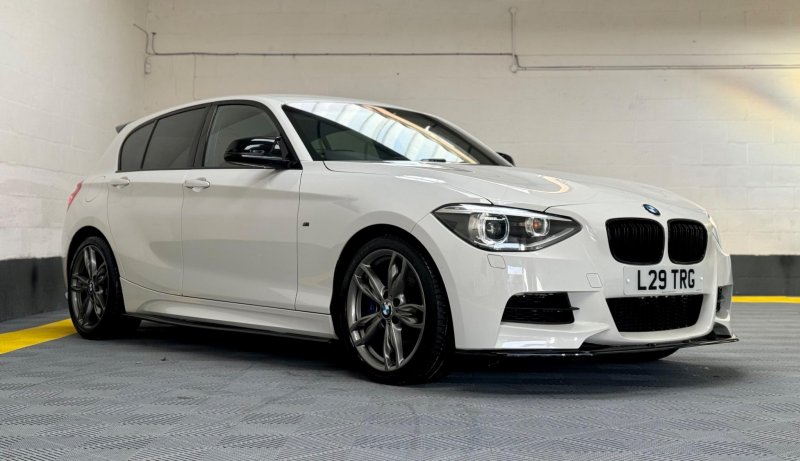 BMW 1 SERIES