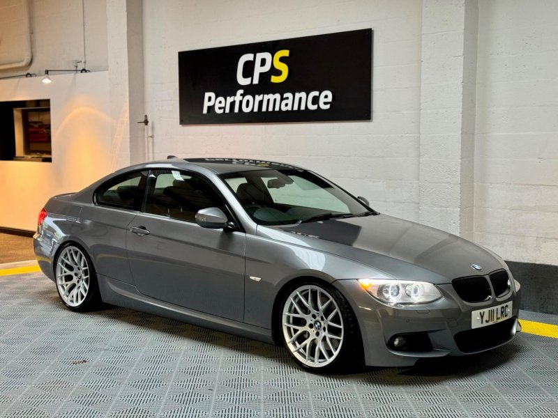 BMW 3 SERIES