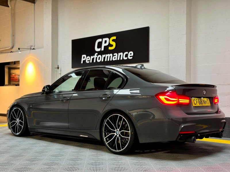 View BMW 3 SERIES 3.0 340i M Sport Shadow Edition Auto Euro 6 (s/s) 4dr