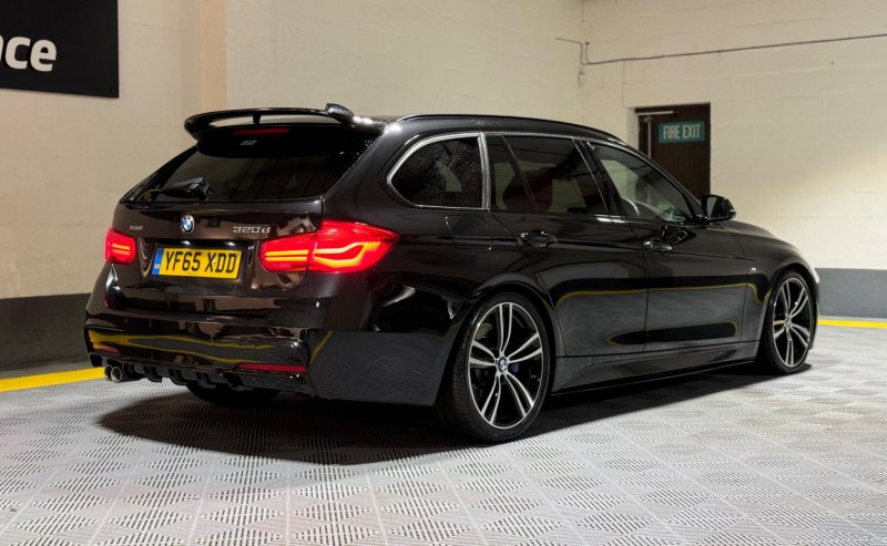 BMW 3 SERIES