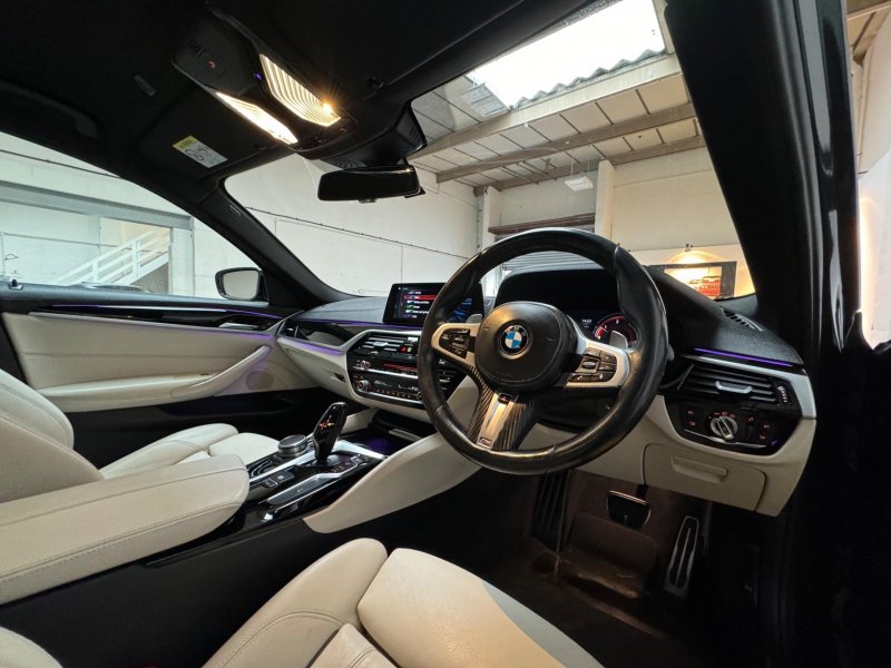 BMW 5 SERIES