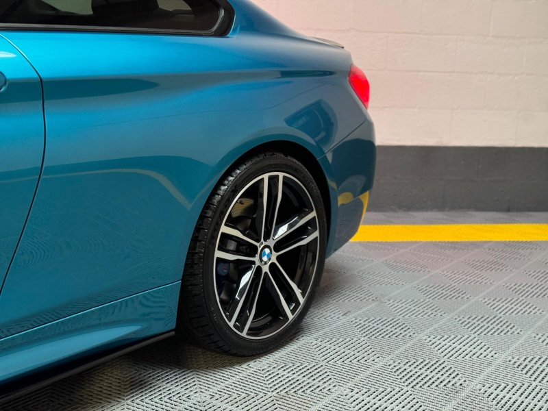 BMW 4 SERIES