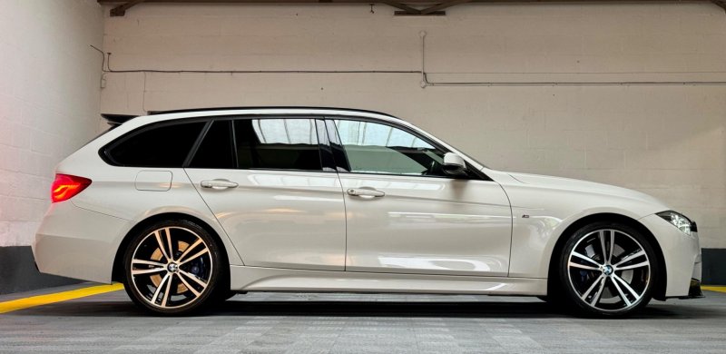 BMW 3 SERIES