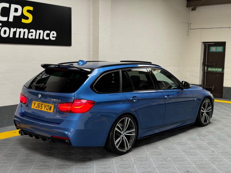 BMW 3 SERIES