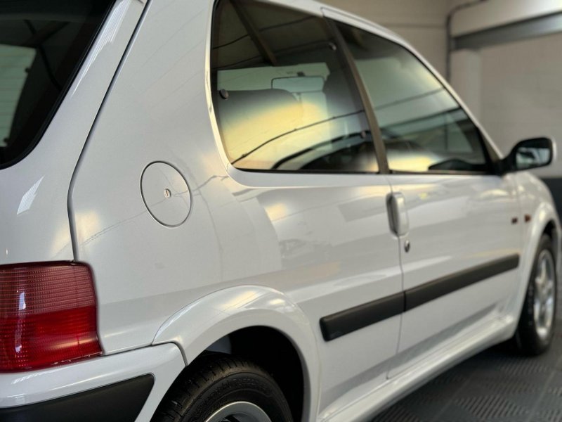 PEUGEOT 106