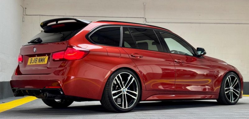 BMW 3 SERIES