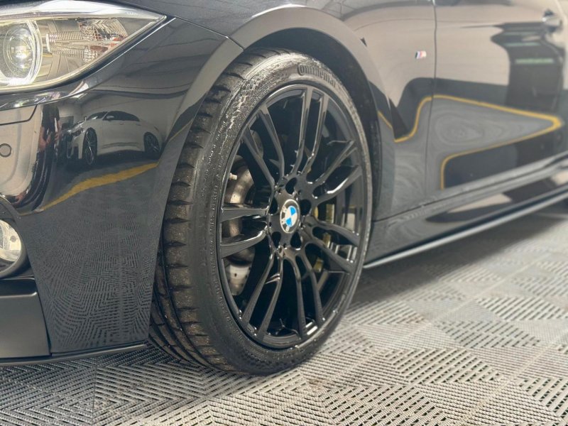 View BMW 3 SERIES 3.0 335d M Sport Auto xDrive Euro 6 (s/s) 4dr