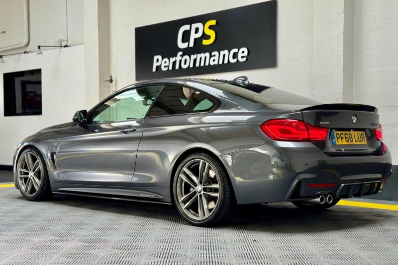 BMW 4 SERIES