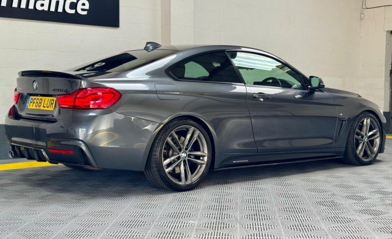 BMW 4 SERIES