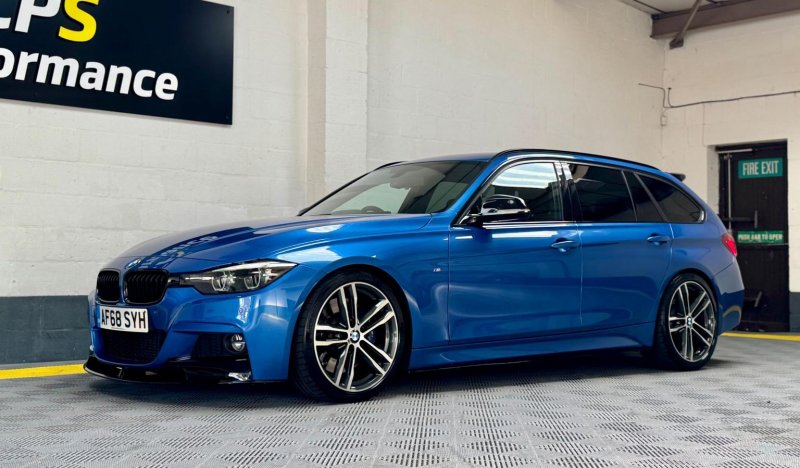 BMW 3 SERIES