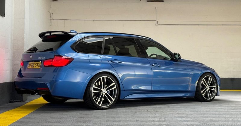 BMW 3 SERIES