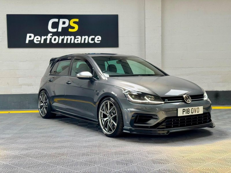 View VOLKSWAGEN GOLF 2.0 TSI R DSG 4Motion Euro 6 (s/s) 5dr