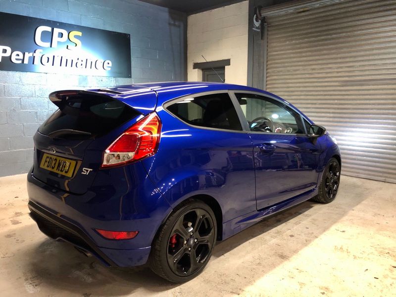 View FORD FIESTA 1.6 EcoBoost ST-2 3dr